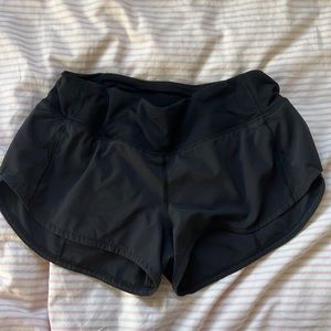 Lululemon low rise speed up shorts black